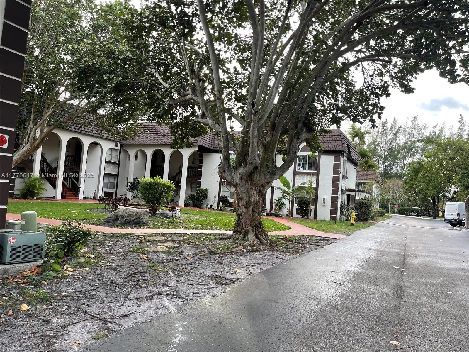 6175 NW 57th St # 116, Tamarac, FL 33319 photo 12