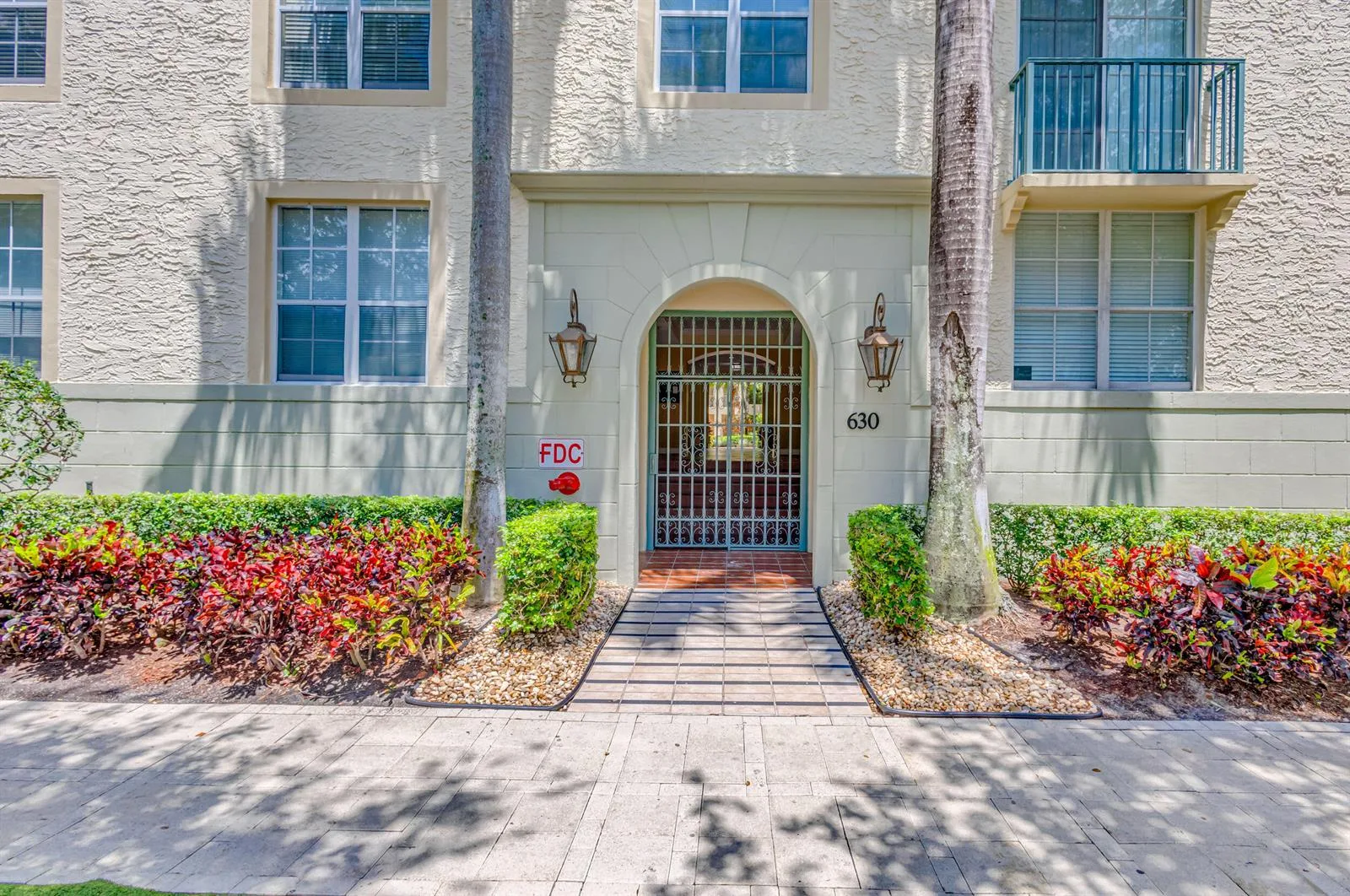 630 S Sapodilla Avenue # 112, West Palm Beach, FL 33401 photo 3