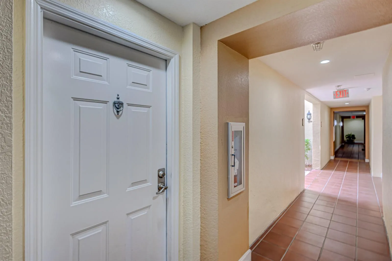 630 S Sapodilla Avenue # 112, West Palm Beach, FL 33401 photo 4