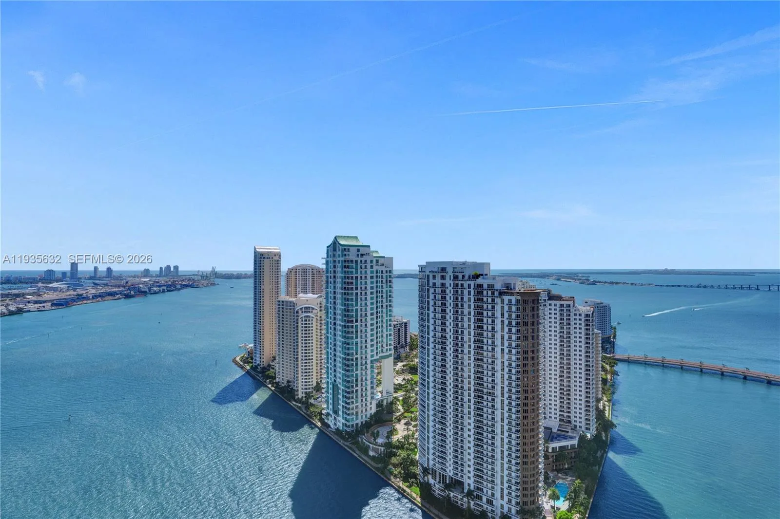 300 Biscayne Blvd Way # 3704C, Miami, FL 33131 photo 2