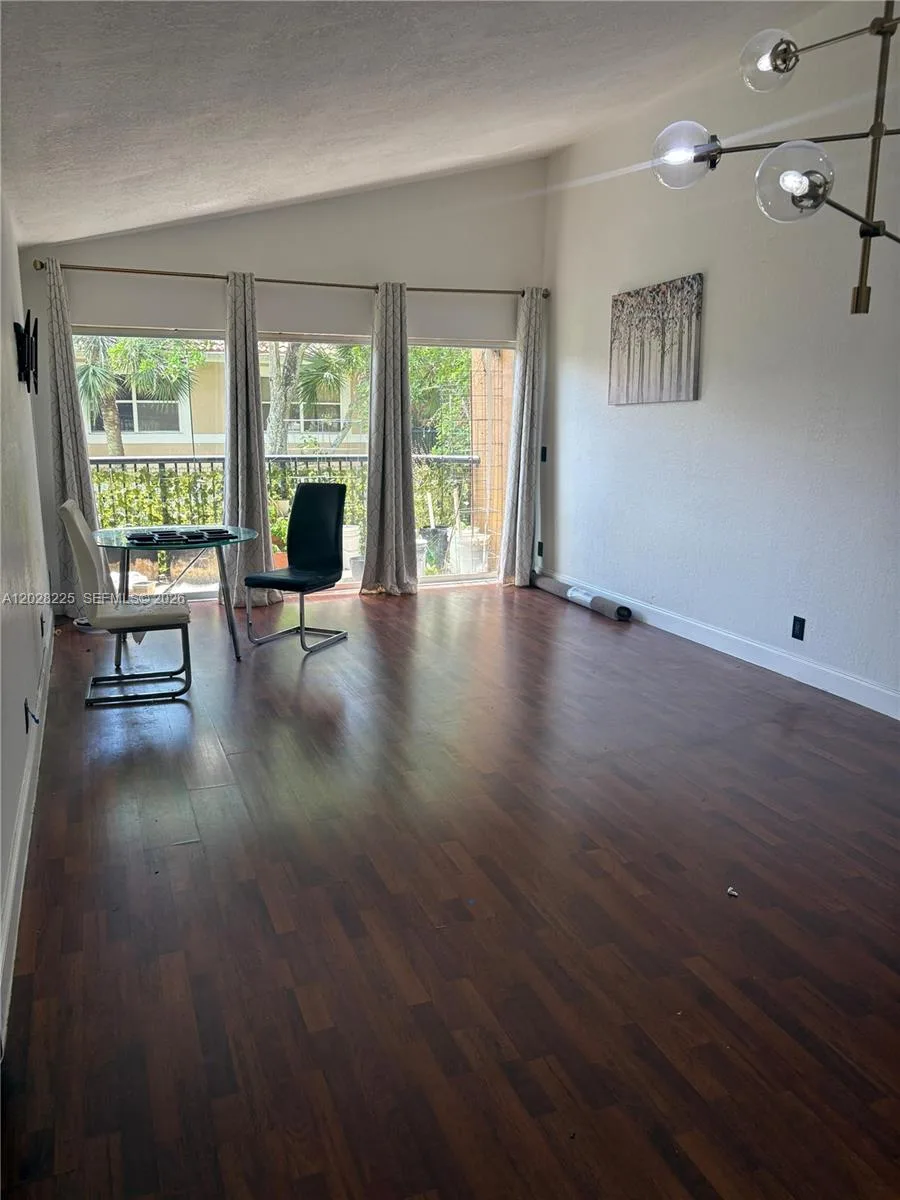 8761 Wiles Rd # 301, Coral Springs, FL 33067