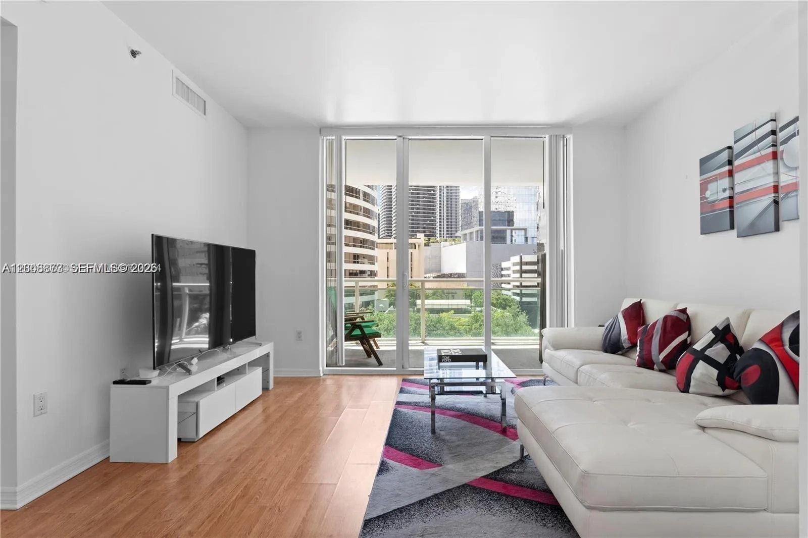 950 Brickell Bay Dr # 501, Miami, FL 33131
