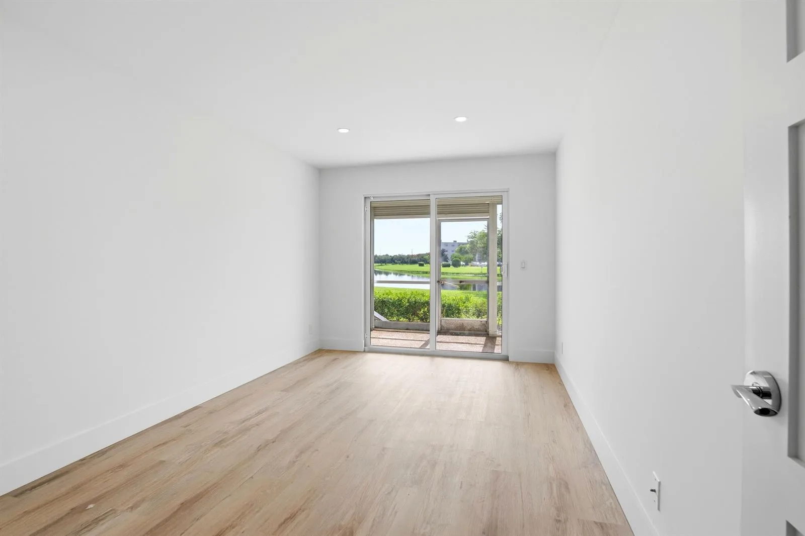 1023 Guildford # B, Boca Raton, FL 33434 photo 5