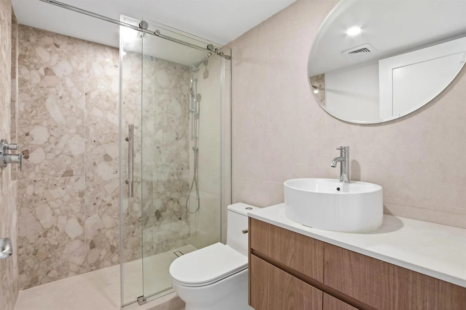 1023 Guildford # B, Boca Raton, FL 33434 photo 8
