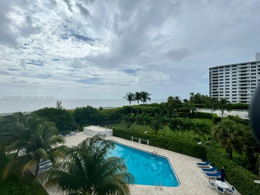 177 Ocean Lane Dr # 405, Key Biscayne, FL 33149