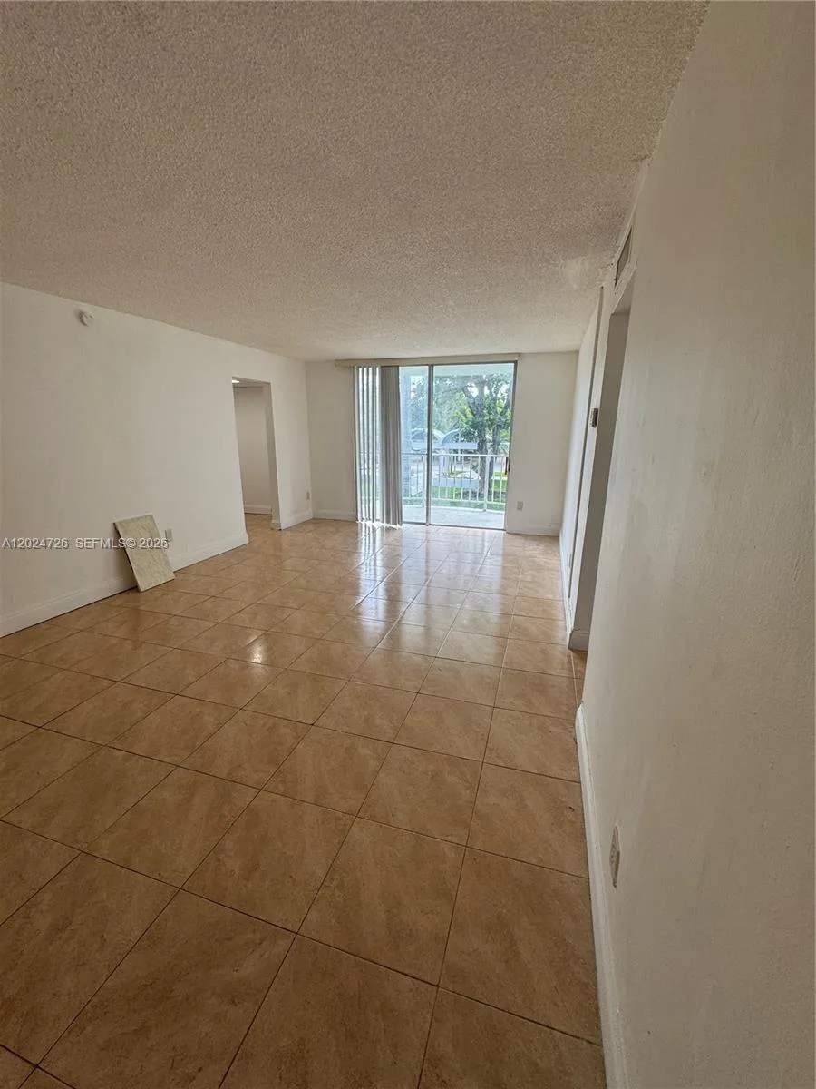 486 NW 165th St Rd # B-201, Miami, FL 33169 photo 3