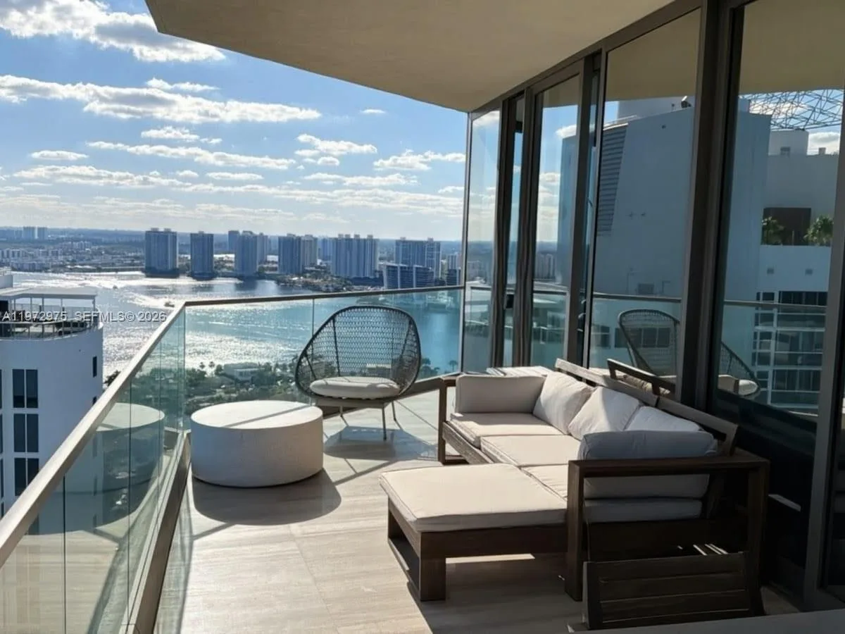 18975 Collins Ave # 3004, Sunny Isles Beach, FL 33160 photo 4