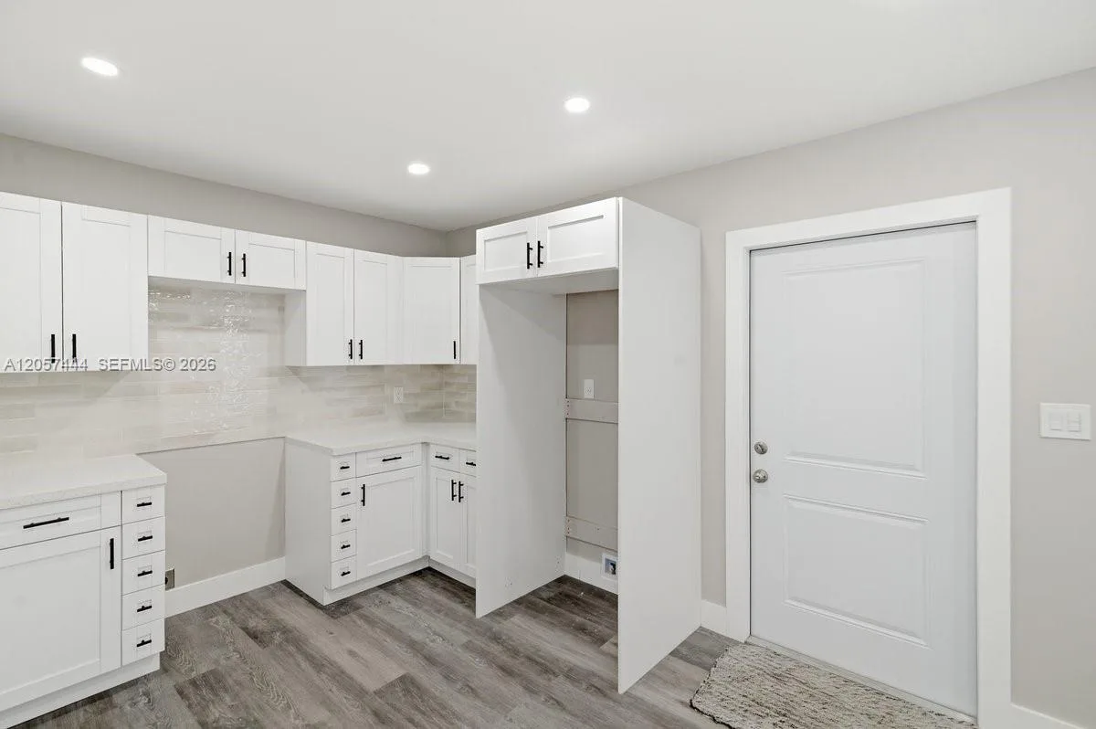 2288 W 4th Ct, Hialeah, FL 33010 photo 10