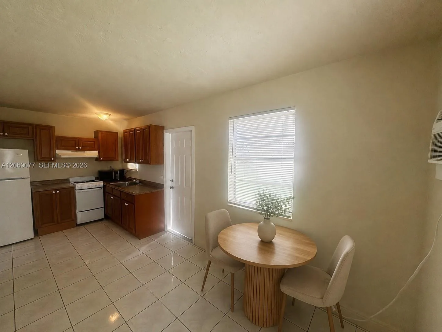 2228 Grant St # 4, Hollywood, FL 33020