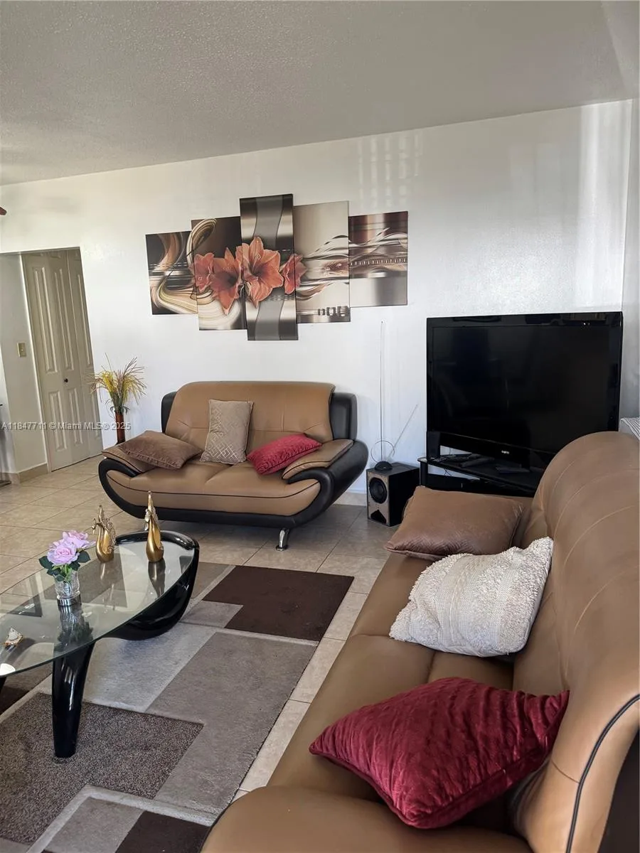 71 NW 76th St # 5, Miami, FL 33150 photo 7