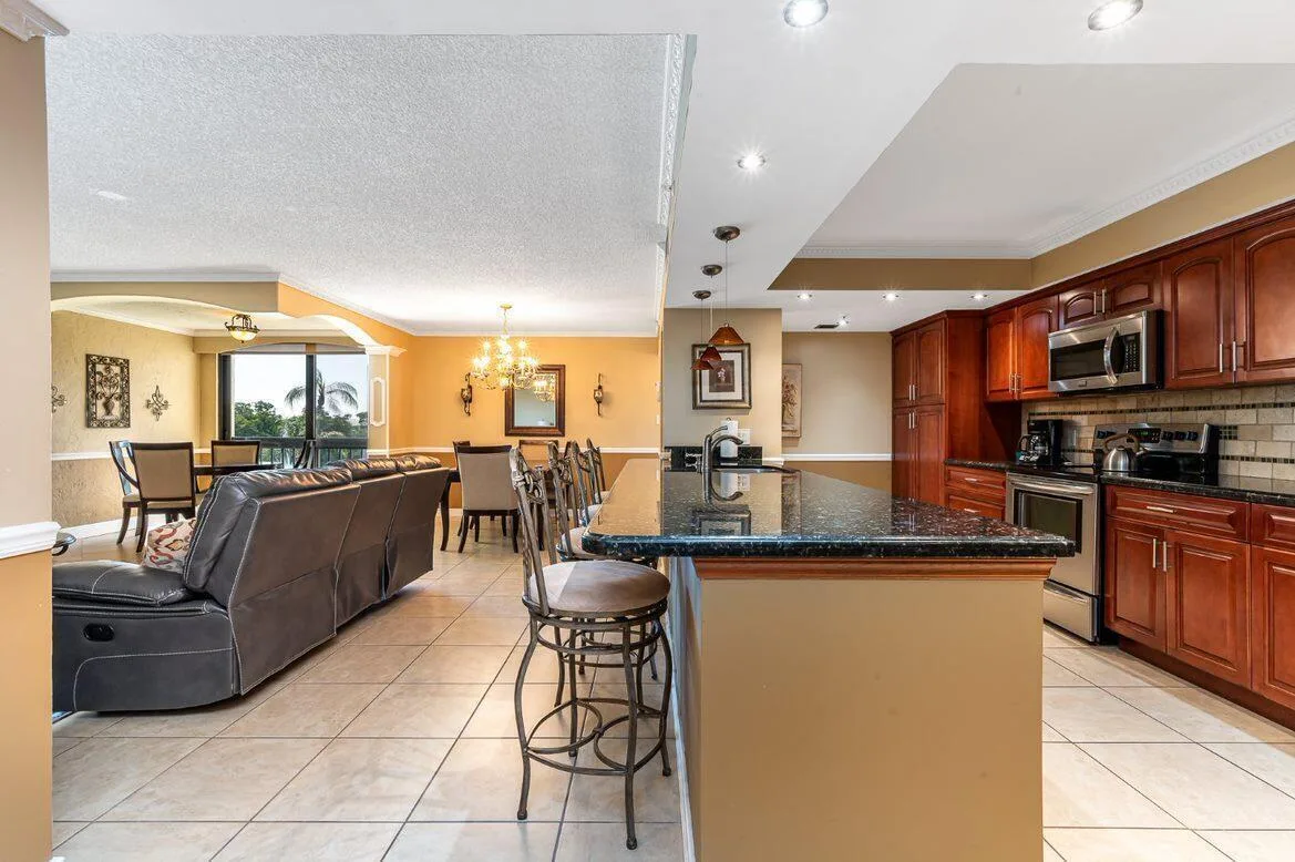 1915 Lavers Circle # E309, Delray Beach, FL 33444
