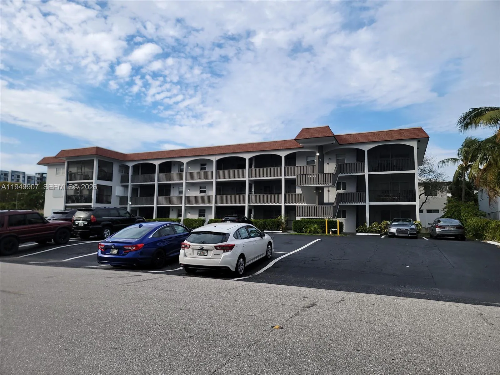 651 Pine Dr # 110, Pompano Beach, FL 33060