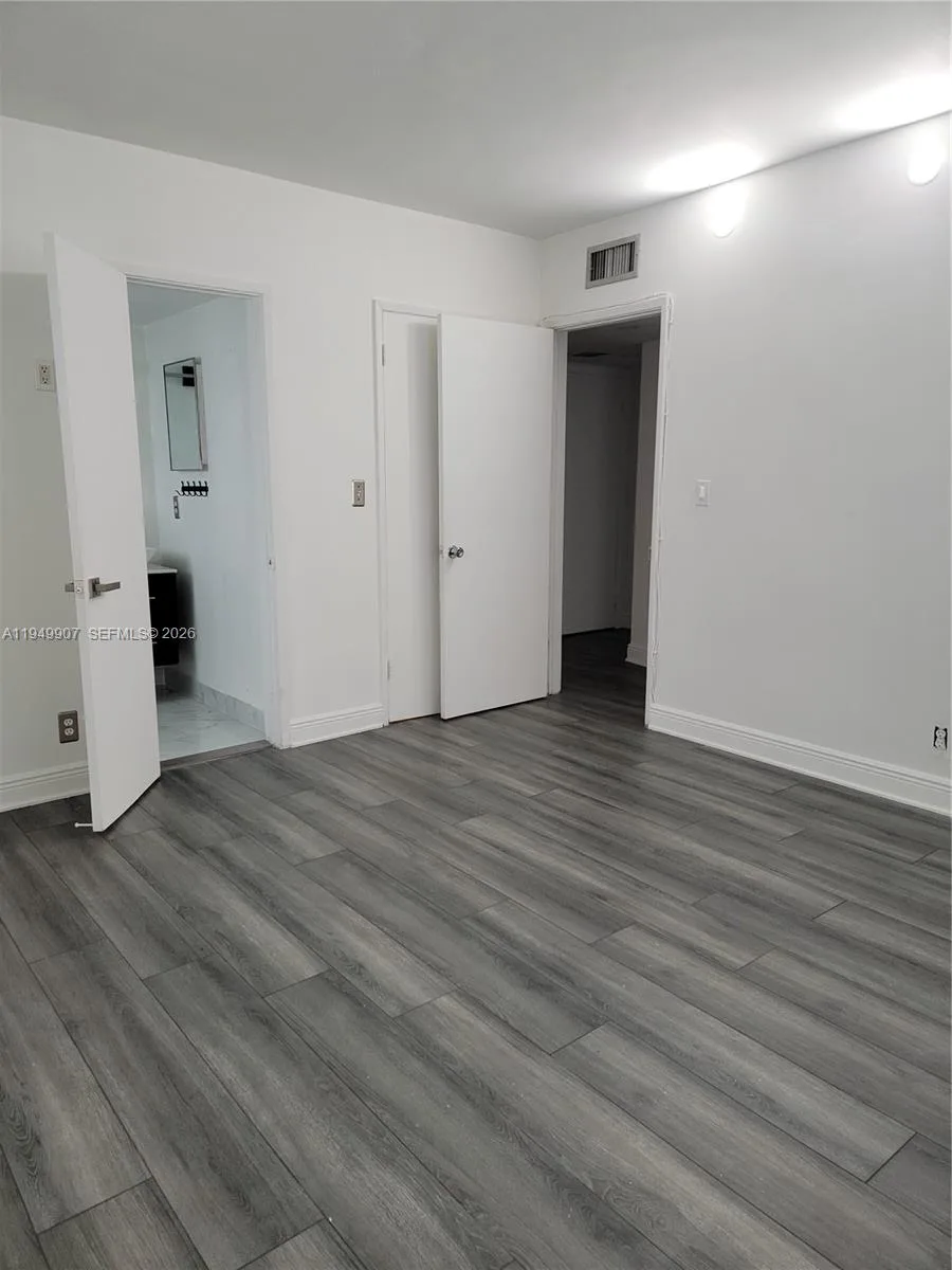 651 Pine Dr # 110, Pompano Beach, FL 33060 photo 13