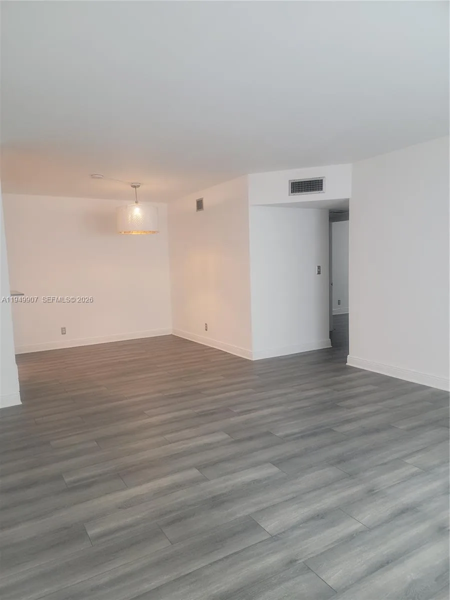 651 Pine Dr # 110, Pompano Beach, FL 33060 photo 3