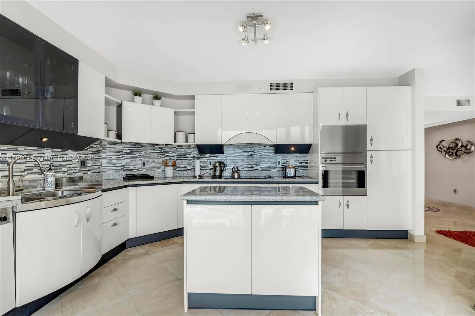 17555 Collins Ave # UP-7, Sunny Isles Beach, FL 33160 photo 9