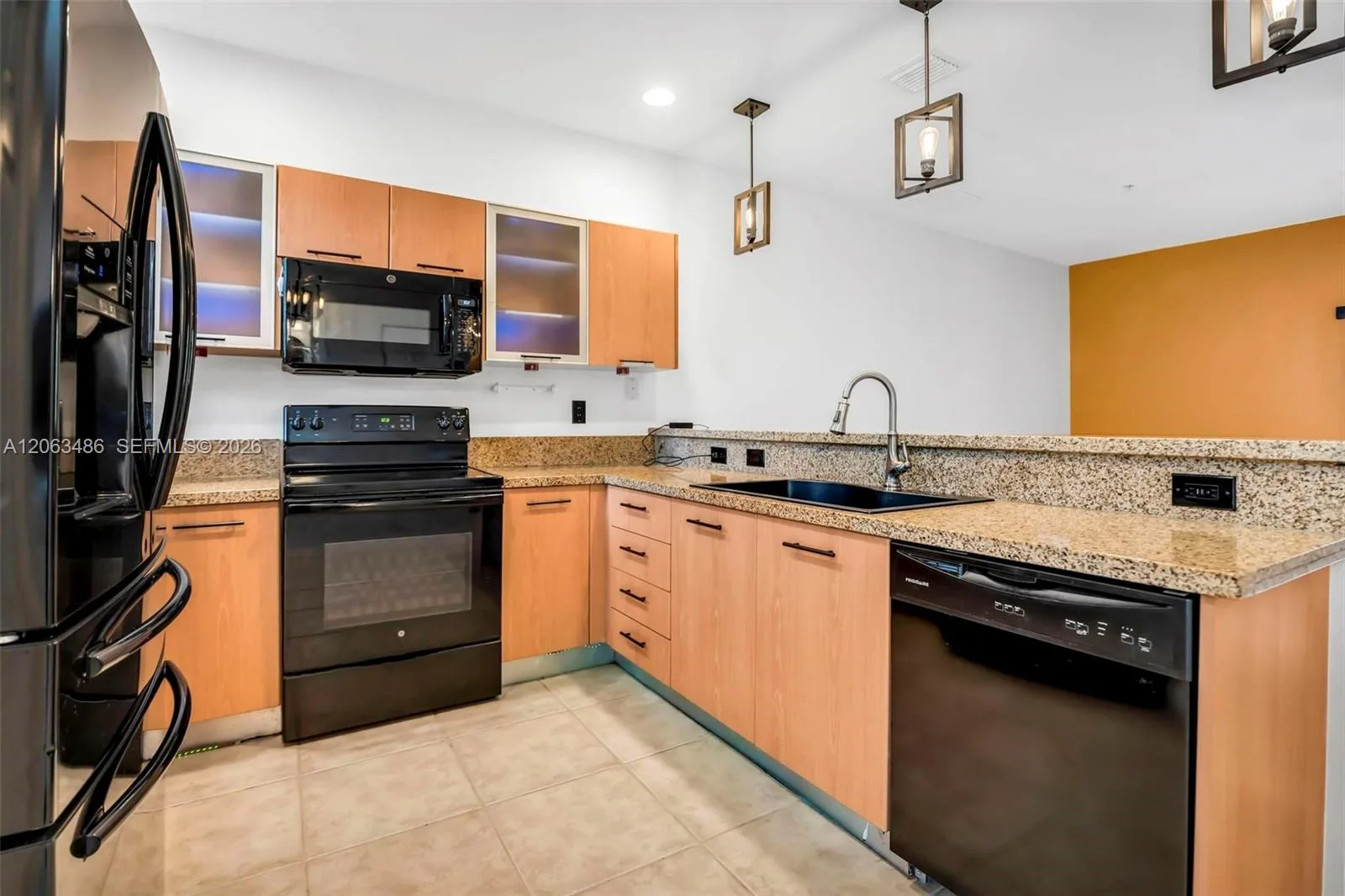 2516 SW 14th Ave # 403, Fort Lauderdale, FL 33315 photo 12