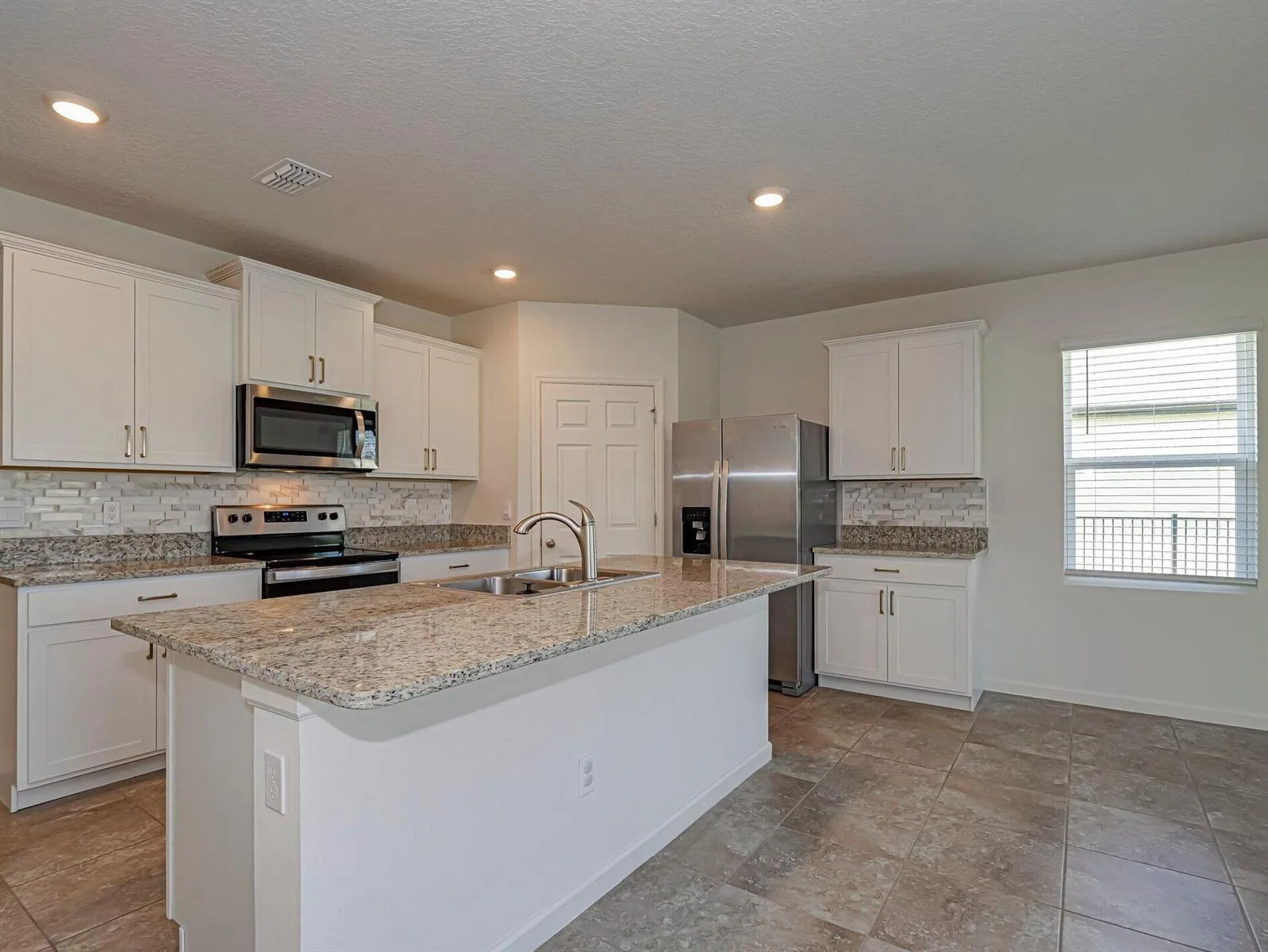 4103 Keeson Circle, Vero Beach, FL 32967 photo 5