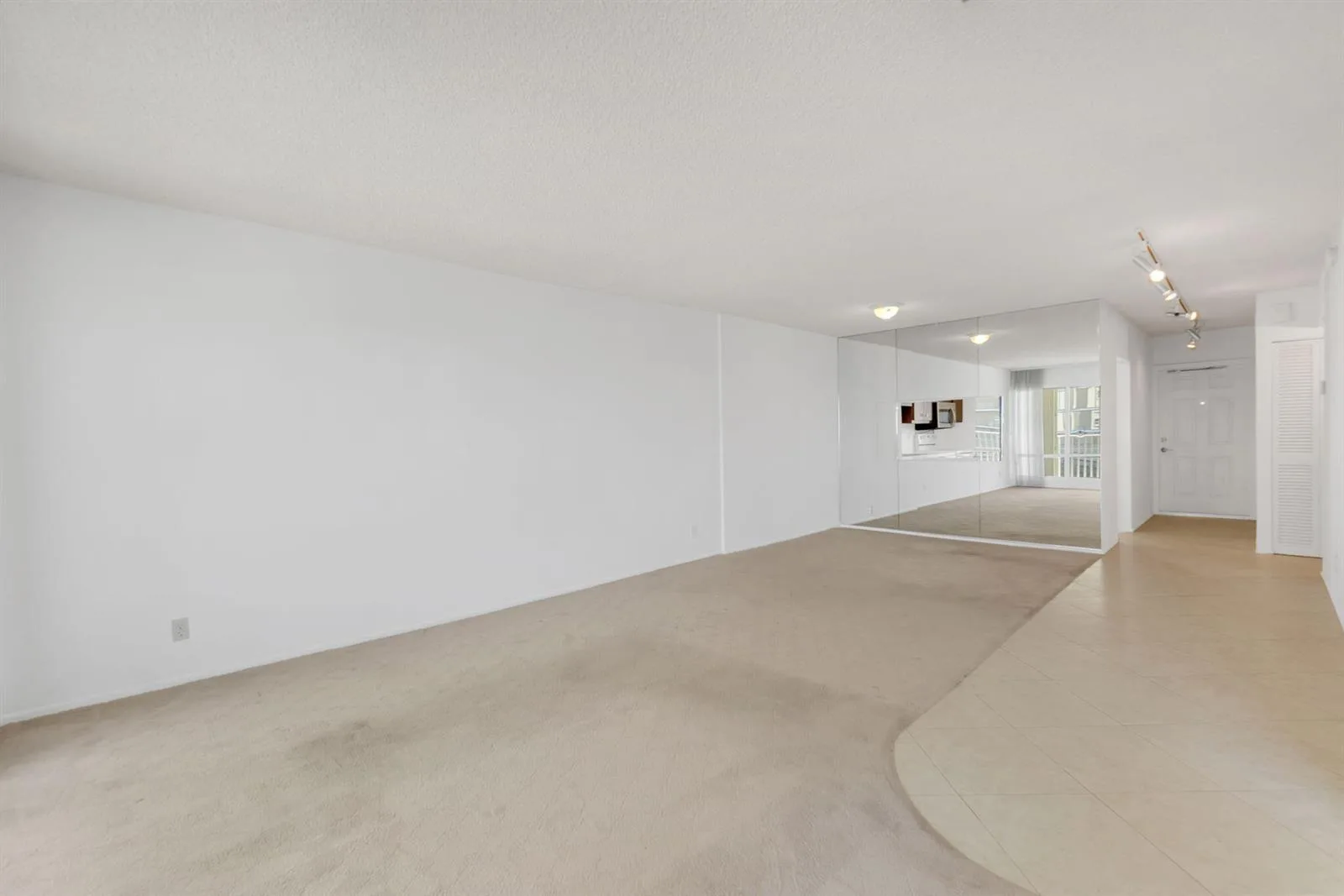 750 N Ocean Boulevard # Apt 604, Pompano Beach, FL 33062 photo 8