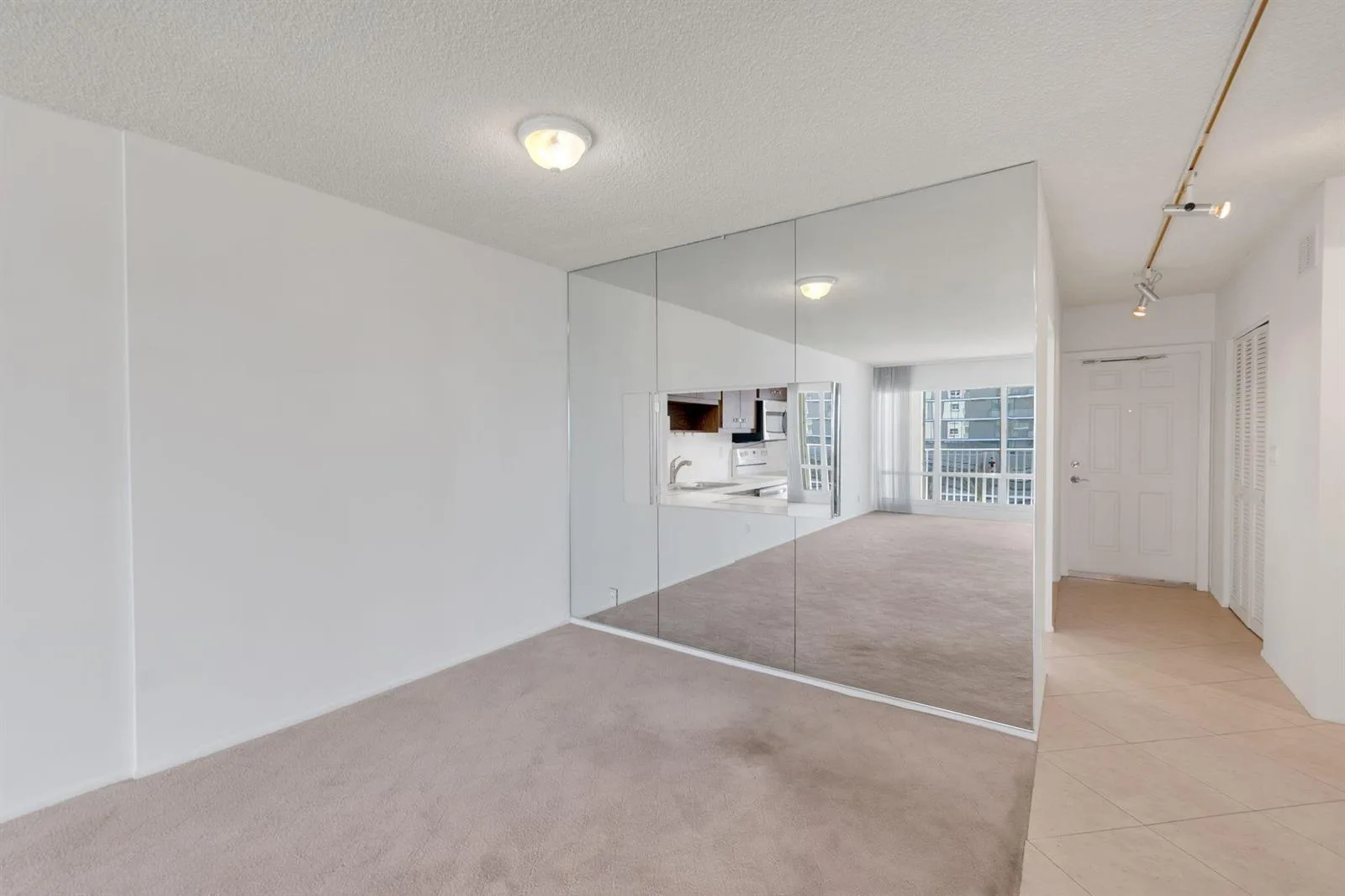 750 N Ocean Boulevard # Apt 604, Pompano Beach, FL 33062 photo 9