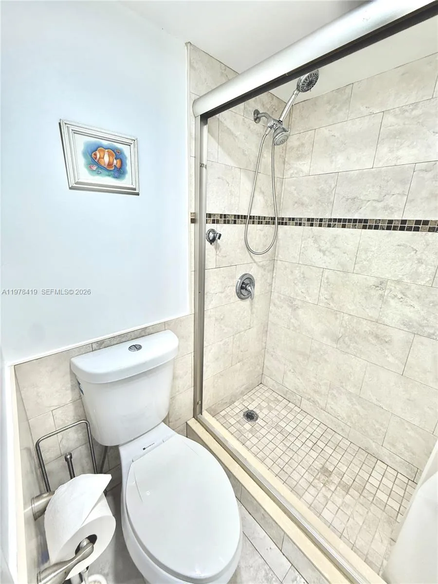 3301 N Country Club Dr # 106, Aventura, FL 33180 photo 8