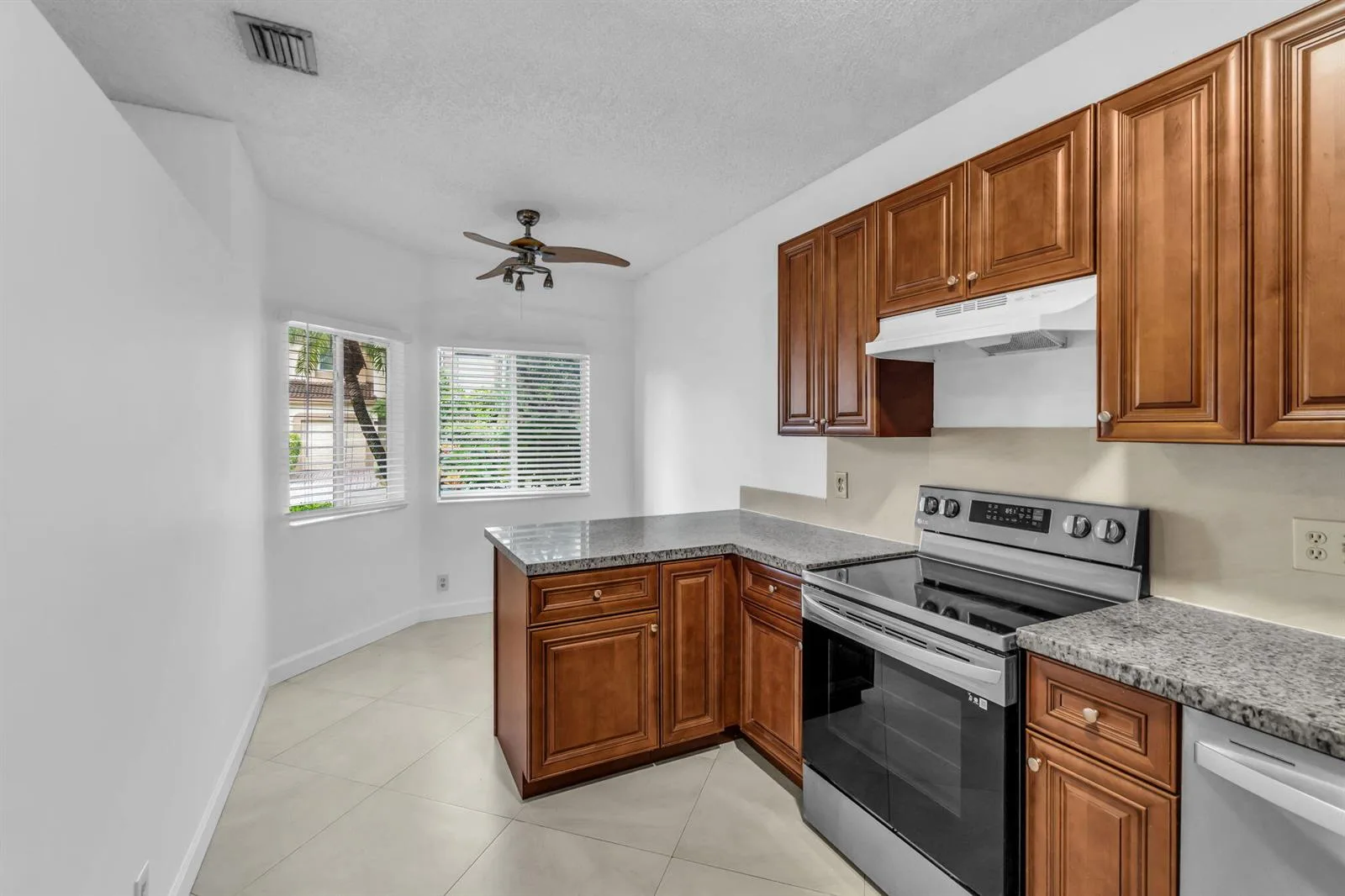 6813 VIA REGINA, Boca Raton, FL 33433 photo 6
