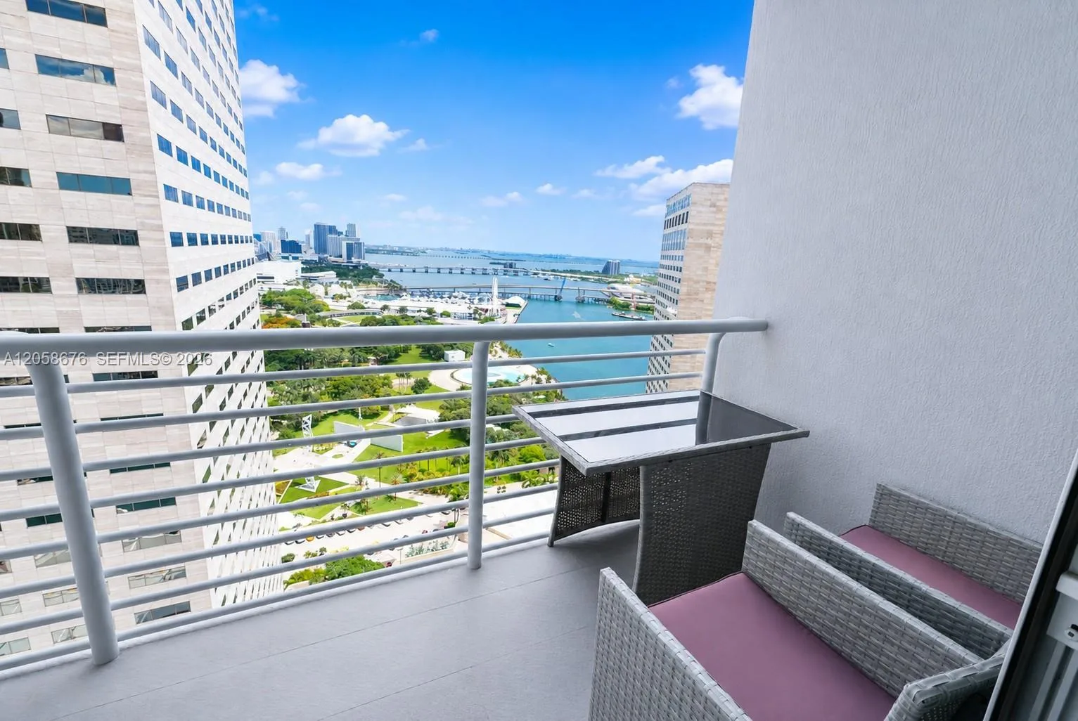 325 S Biscayne Blvd # 3314, Miami, FL 33131 photo 12