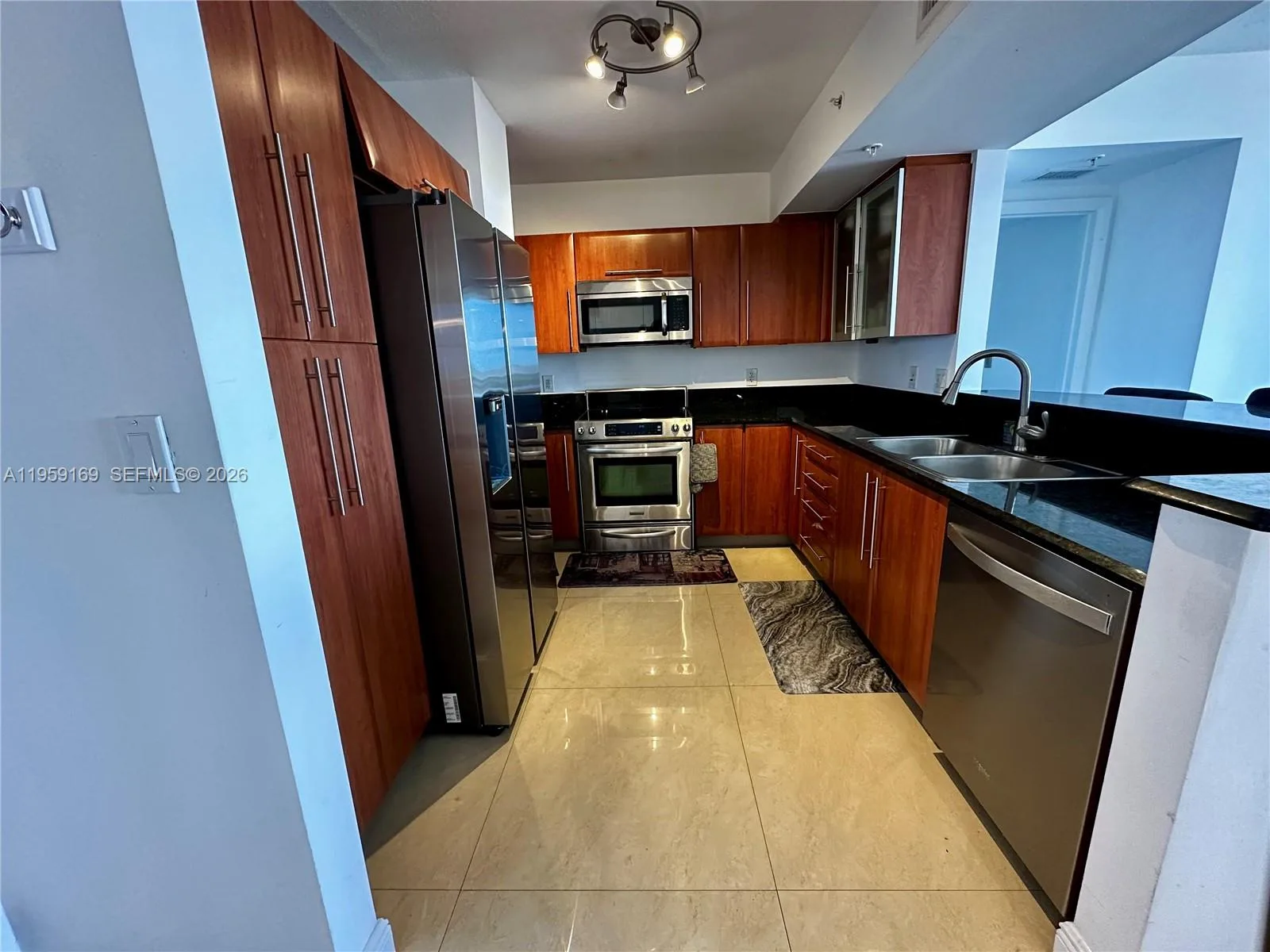 3232 SW 22nd Ter # 1604, Miami, FL 33145 photo 9