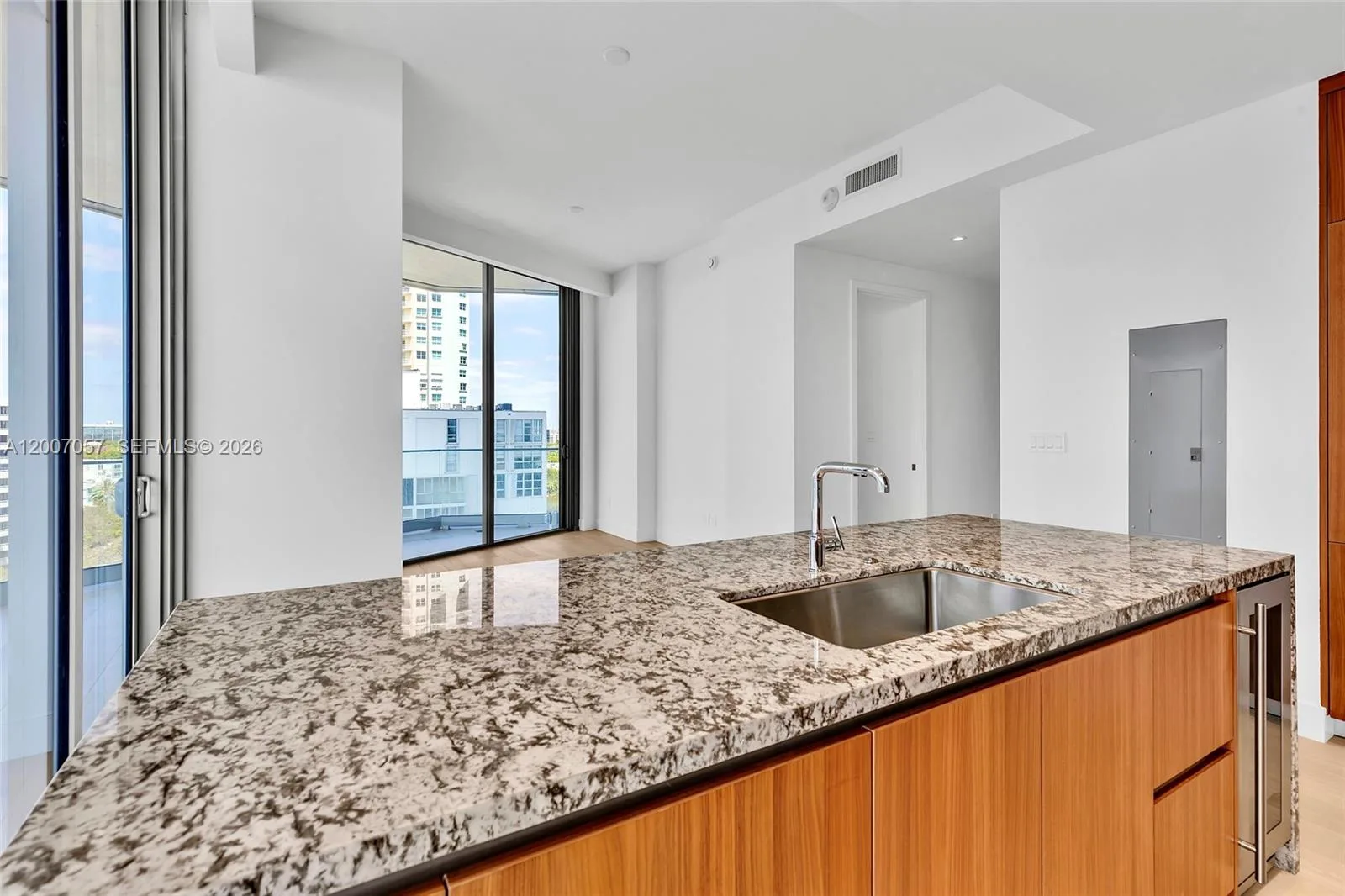 175 SE 25 Road # 803, Miami, FL 33129 photo 7