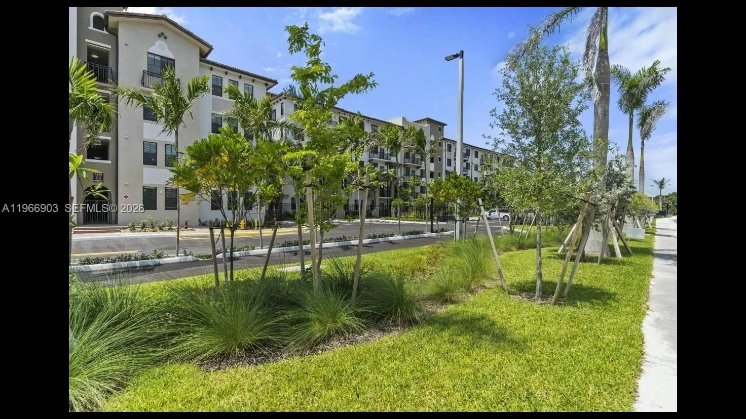 7850 Pasadena Blvd # B2, Pembroke Pines, FL 33024 photo 2