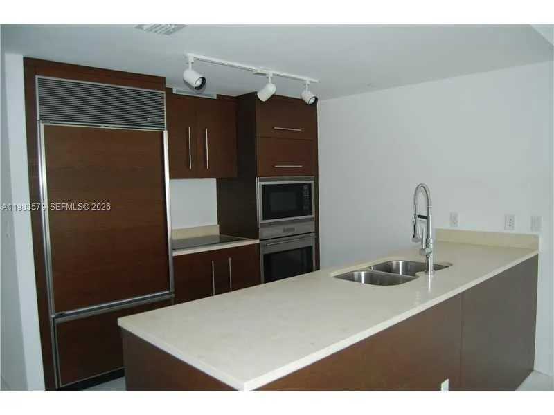 475 BRICKELL AVE # 612, Miami, FL 33131 photo 2
