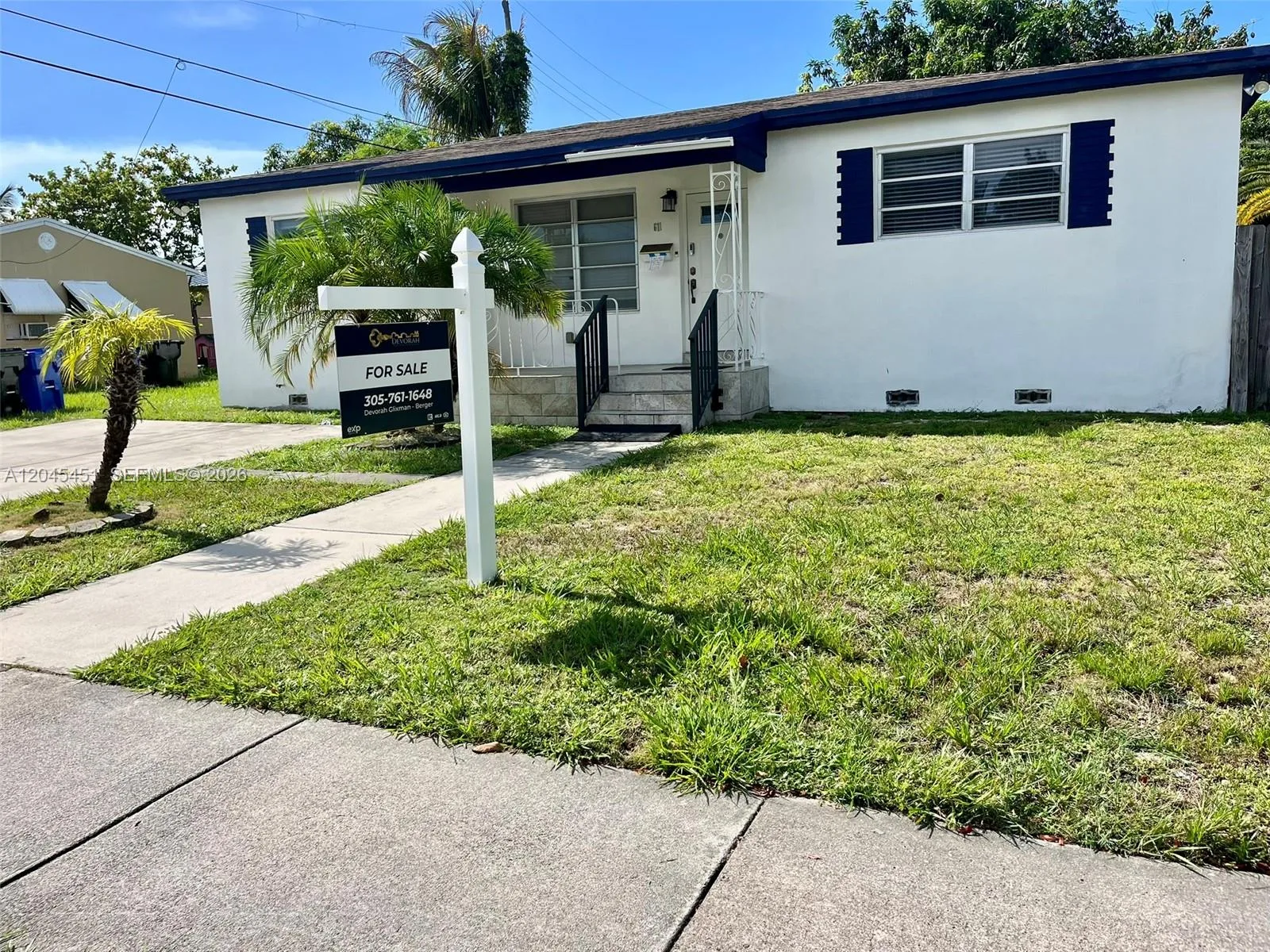 611 NE 171st St, North Miami Beach, FL 33162