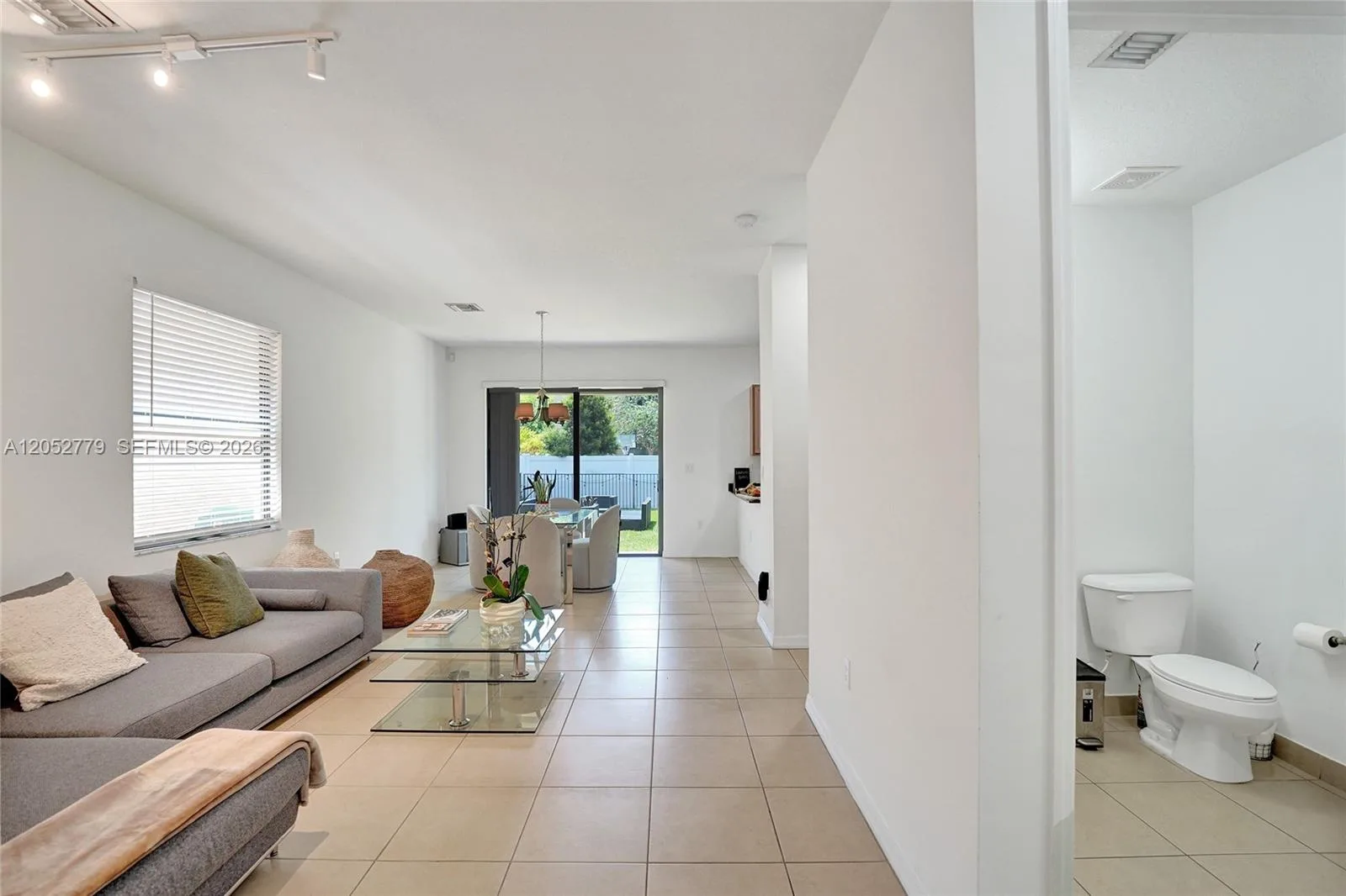 650 NE 191st Ter, Miami, FL 33179 photo 11