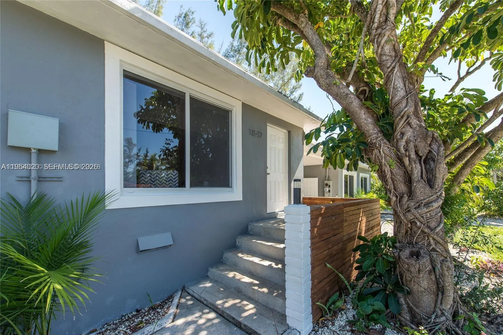 11515 NE 12th Ave, Miami, FL 33161 photo 2