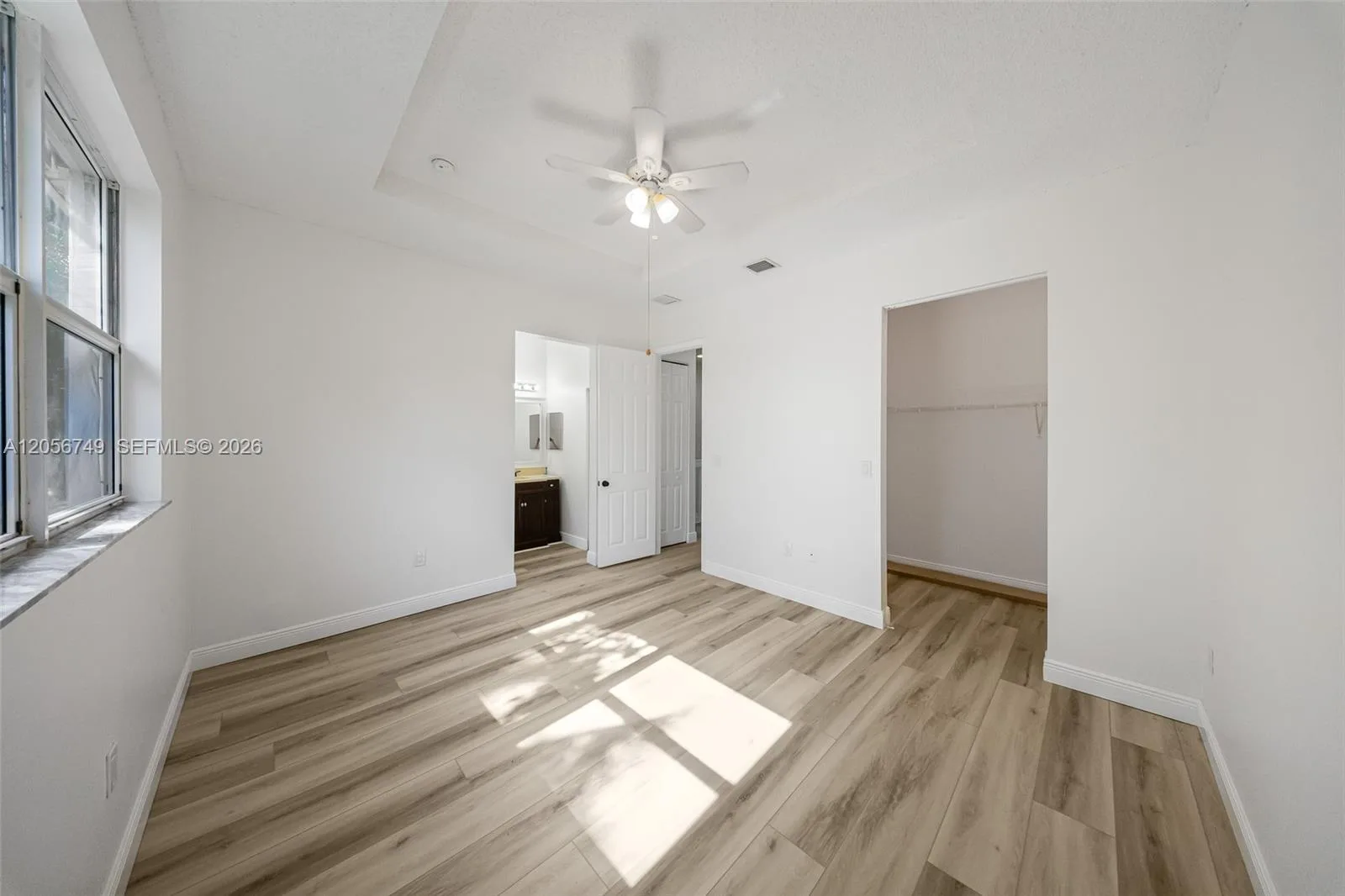 1037 NE 42nd Pl, Homestead, FL 33033 photo 13