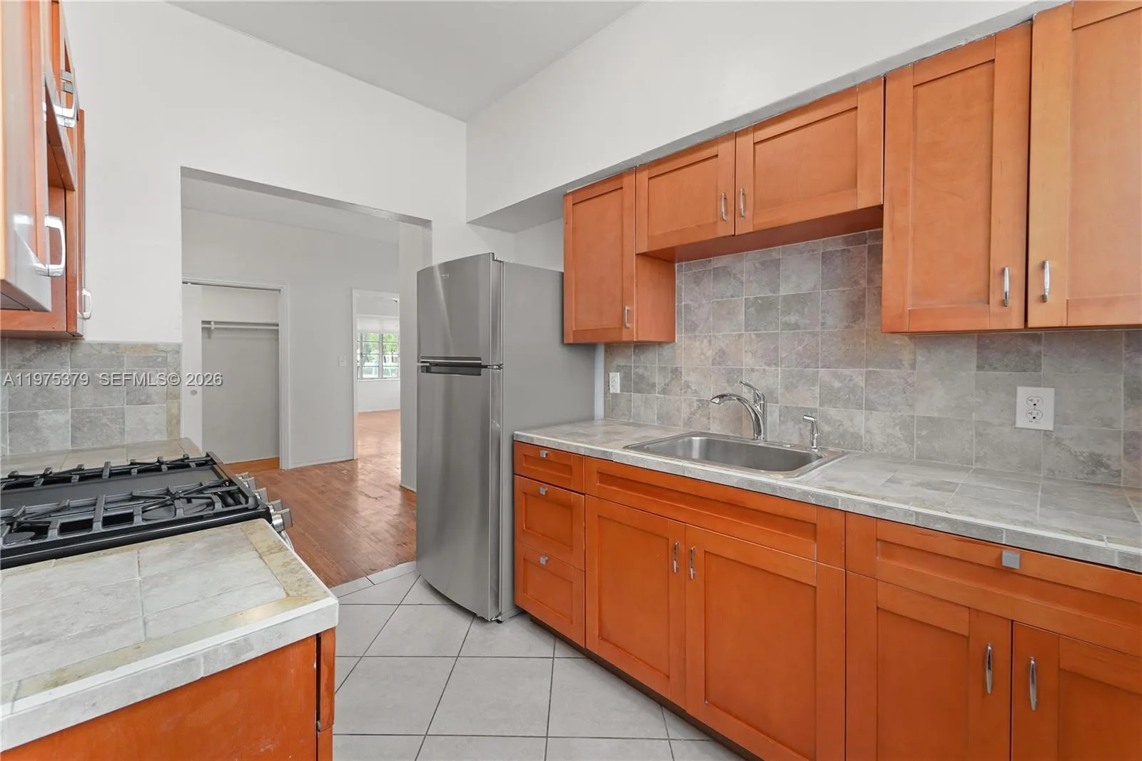 531 16th St, Miami Beach, FL 33139 photo 11