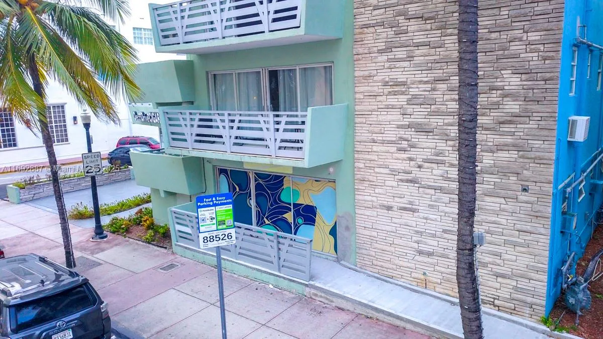 1446 Ocean Dr # 1 & 2, Miami Beach, FL 33139 photo 11