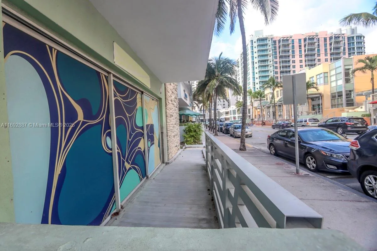 1446 Ocean Dr # 1 & 2, Miami Beach, FL 33139 photo 12