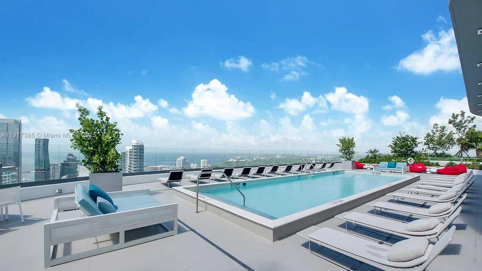 55 SW 9th St # 2305, Miami, FL 33130 photo 9