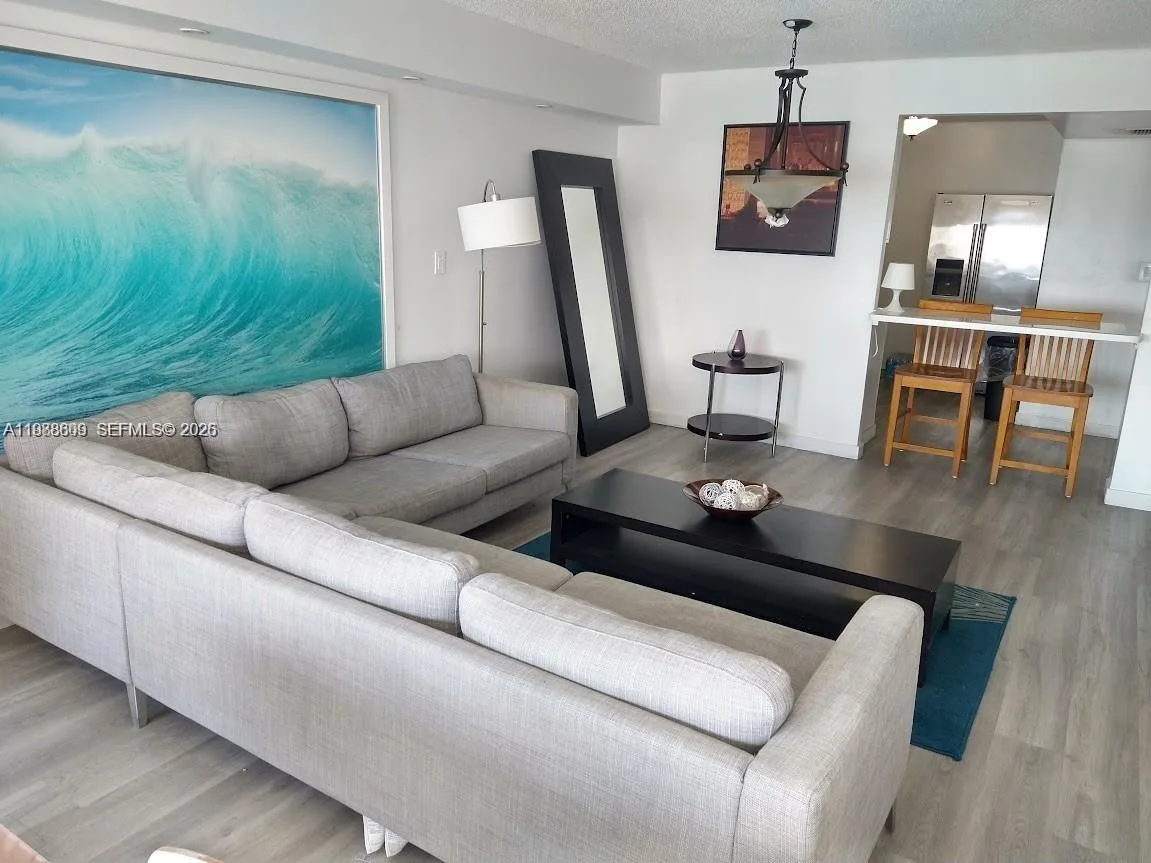 6039 Collins Ave # 1710, Miami Beach, FL 33140 photo 7