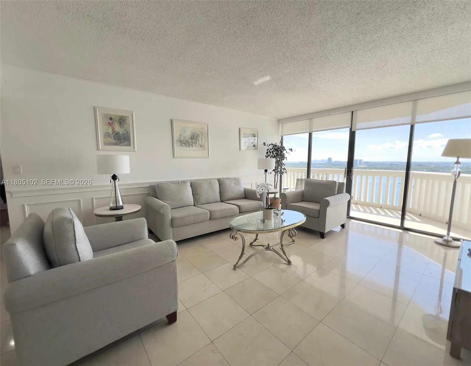 1000 W Island Blvd # 2412, Aventura, FL 33160