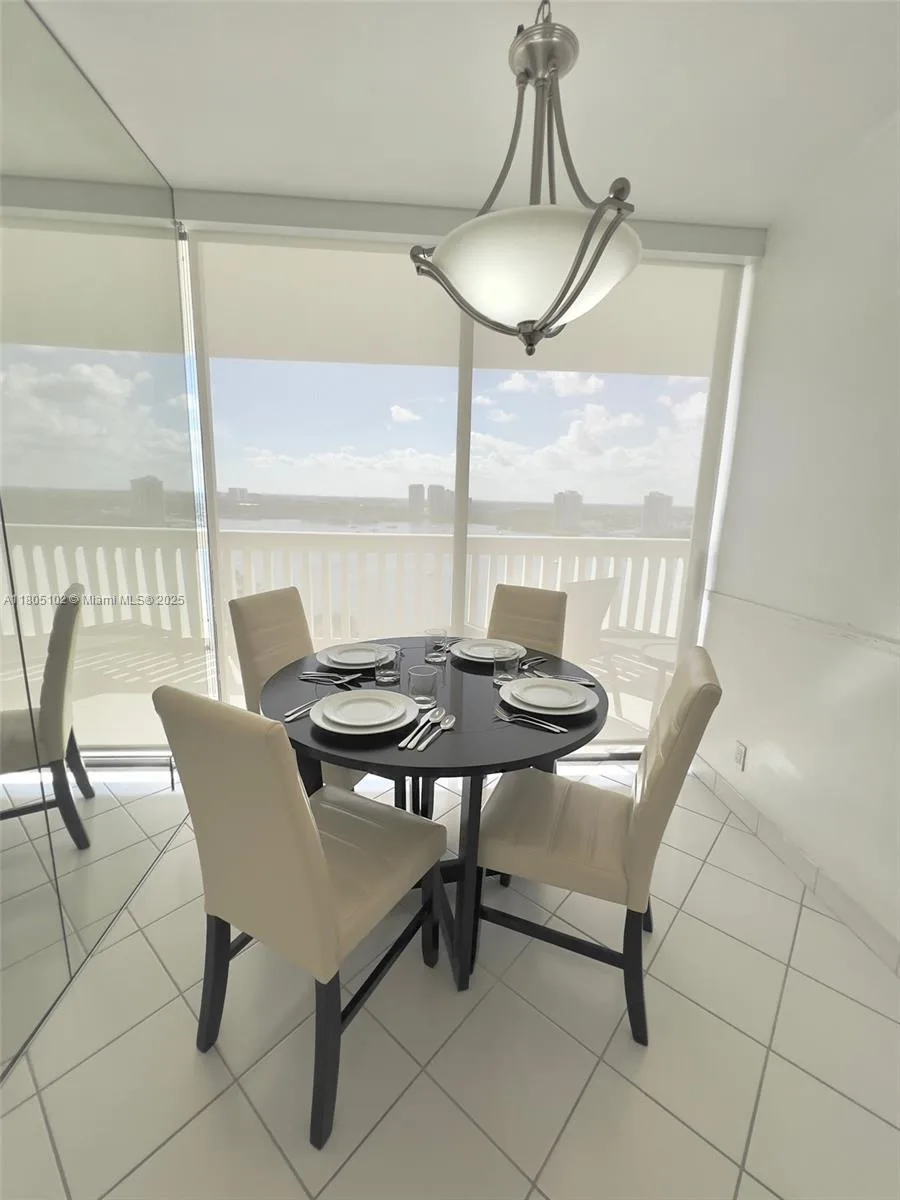 1000 W Island Blvd # 2412, Aventura, FL 33160 photo 12