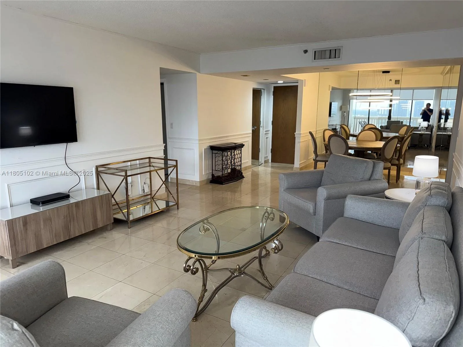 1000 W Island Blvd # 2412, Aventura, FL 33160 photo 6