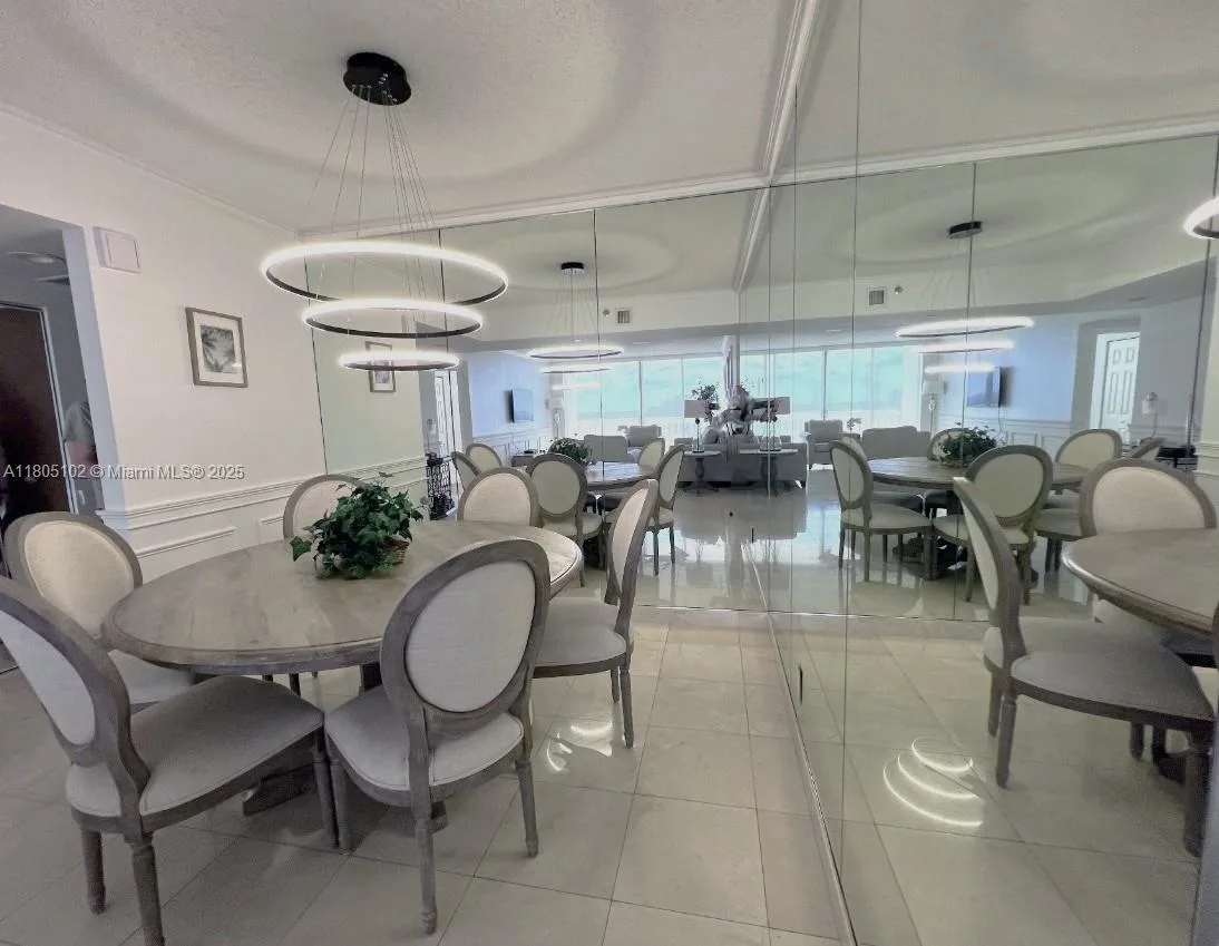 1000 W Island Blvd # 2412, Aventura, FL 33160 photo 8