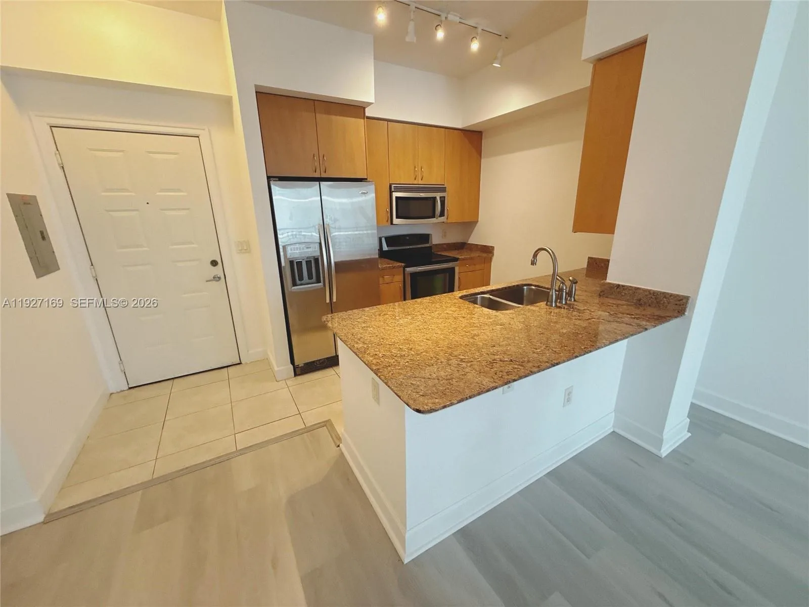 1830 Radius Dr # 1121, Hollywood, FL 33020 photo 2
