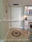 185 SW 7th St # 1514, Miami, FL 33130 photo 4
