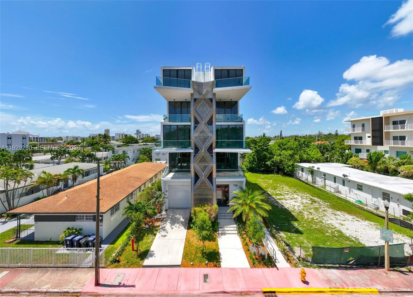 756 84th St # B, Miami Beach, FL 33141 photo 3