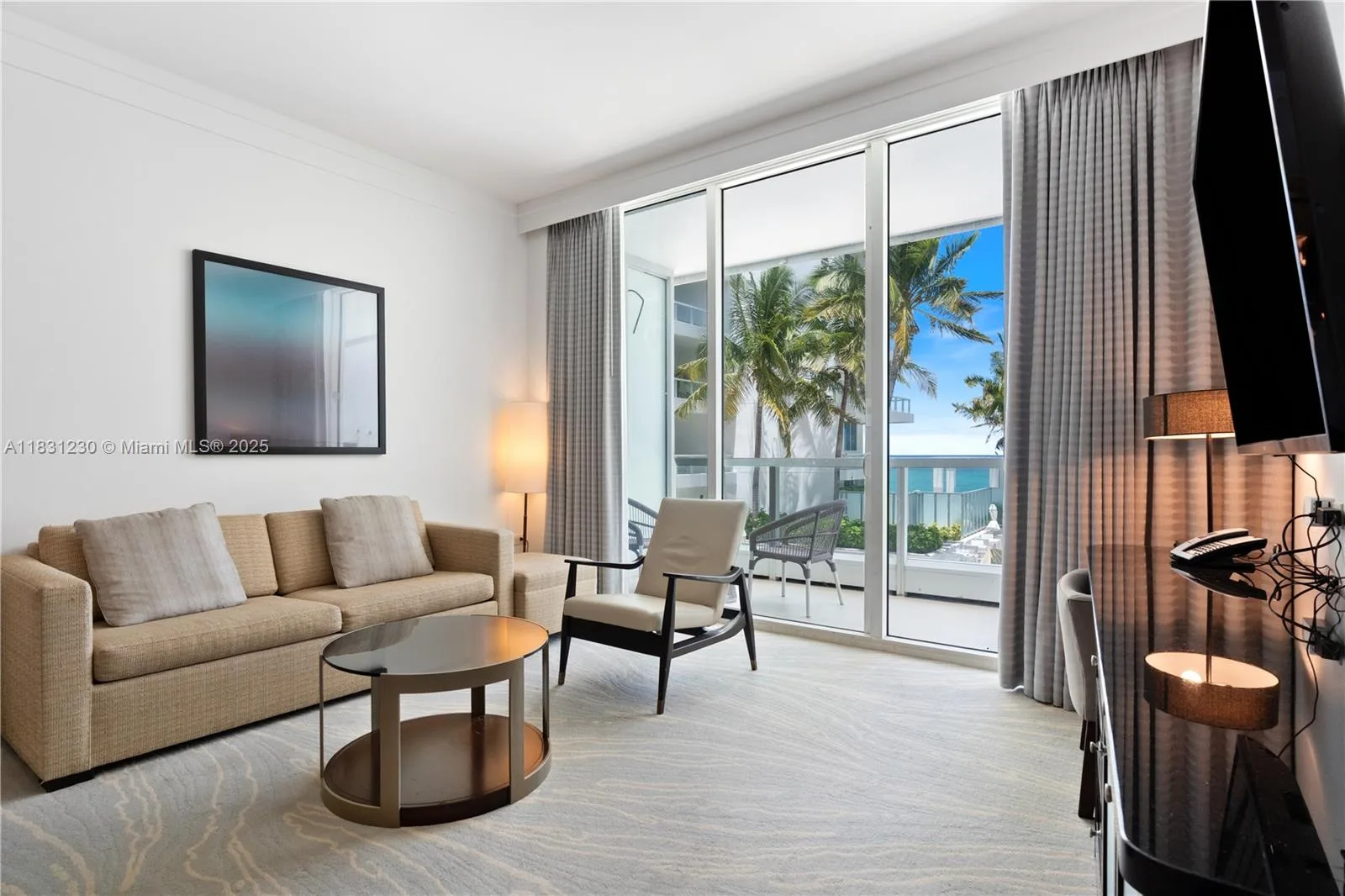 4391 Collins Ave # 623, Miami Beach, FL 33140 photo 2