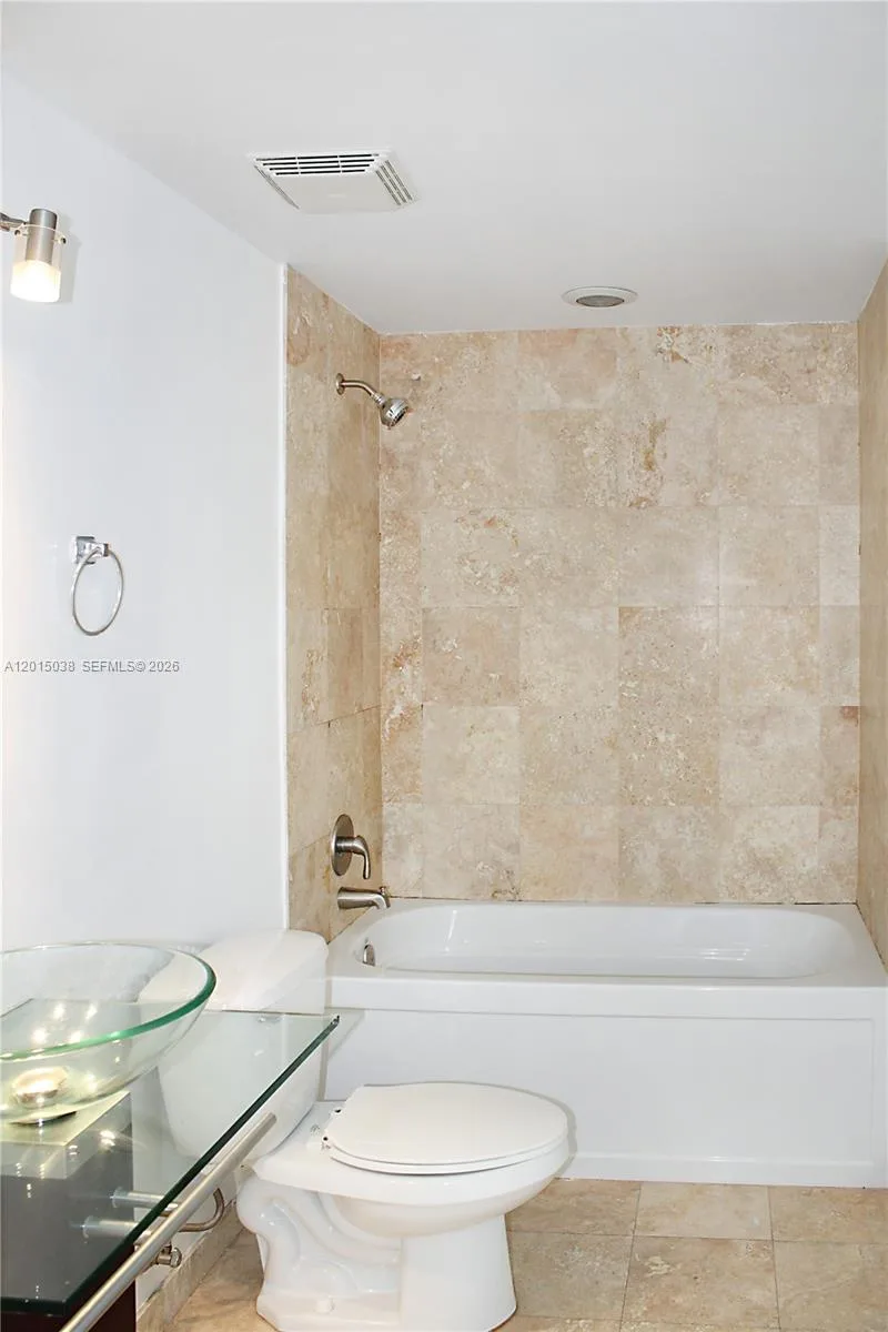 350 S Miami Ave # 2713, Miami, FL 33130 photo 10