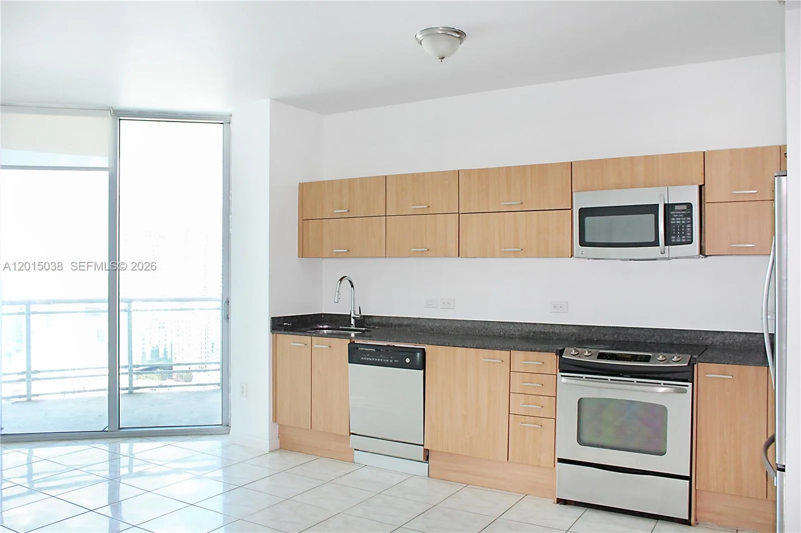 350 S Miami Ave # 2713, Miami, FL 33130 photo 4