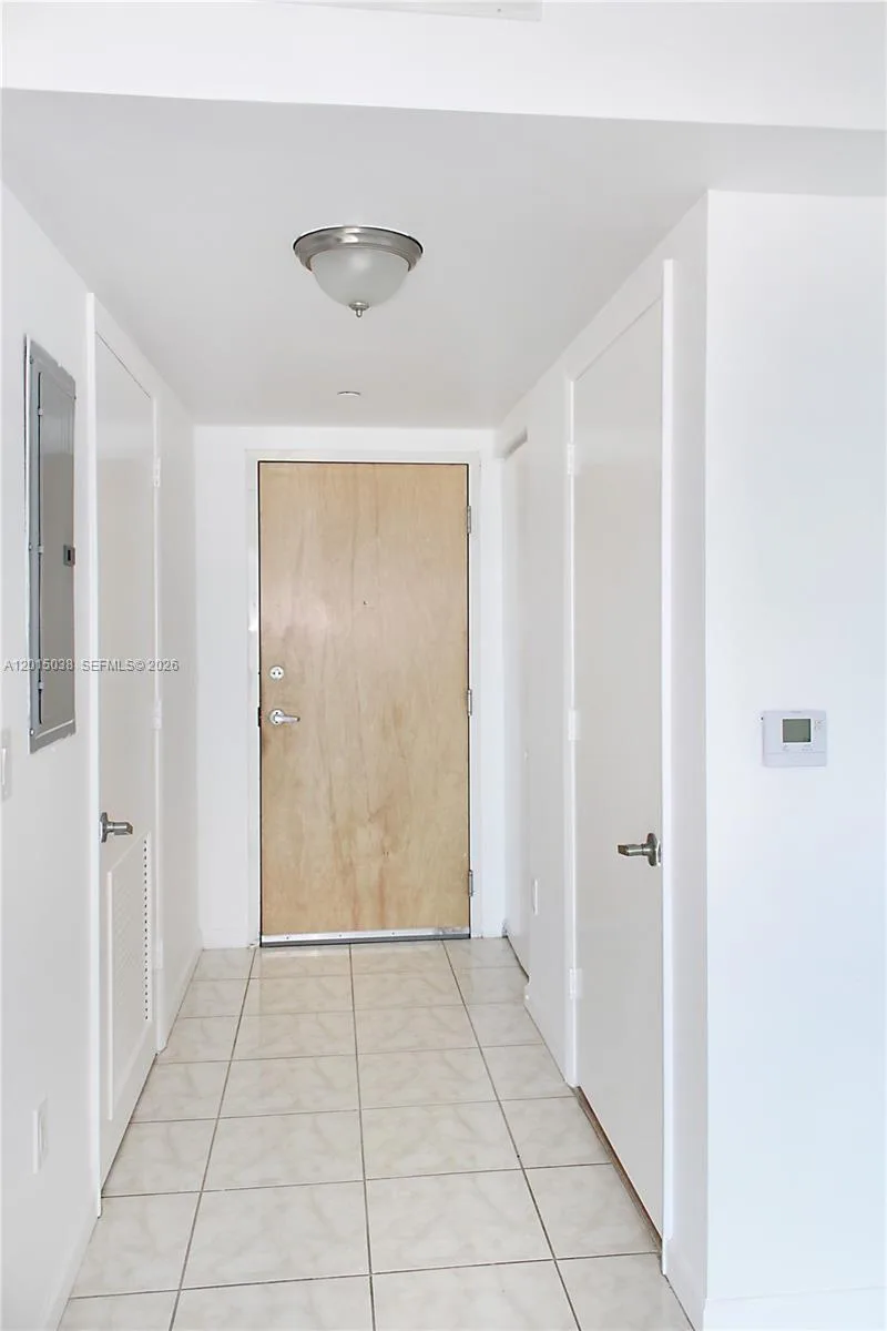 350 S Miami Ave # 2713, Miami, FL 33130 photo 8
